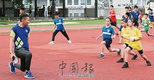 上轮下蛋导致丢球！官方：大阪钢巴门将一森纯拇指骨折